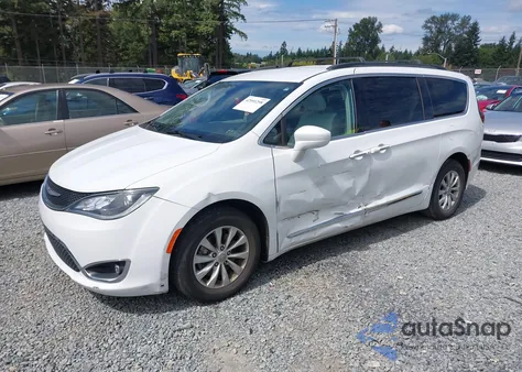 2017 Chrysler Pacifica Touring-L from USA, damaged, VIN 2C4RC1BG0HR688436